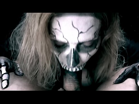 ❤️ Cô gái quỷ bú cặc bằng cái miệng đen của mình và nuốt kiêm. Fuck video  tại khiêu dâm% vi.shadbase-xxx.ru%  ❌️❤